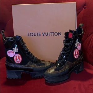 Louis Vuitton Laureate Platform Desert Boots Sz 8